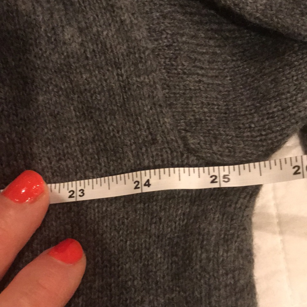 VINCE CAMUTO SWEATER NEW NO TAG - Picture 7 of 8